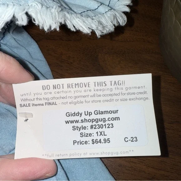 NWT ANDREE Denim Ruffle Blouse. Frayed Edges. Poof Sleeves. 1X - Picture 8 of 9